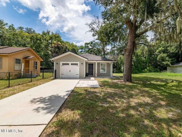 9124 ADAMS Avenue, Jacksonville, FL 32208
