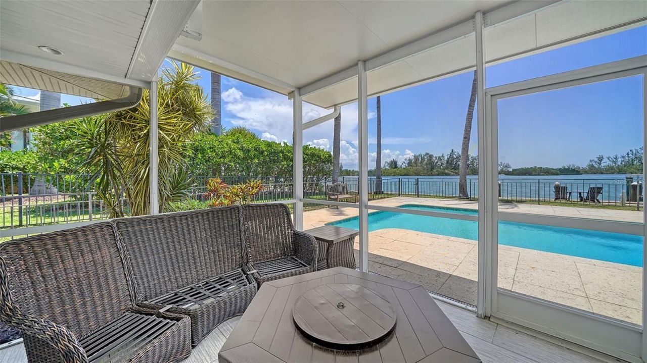 878 Freeling Drive, Sarasota, FL 34242 Photo