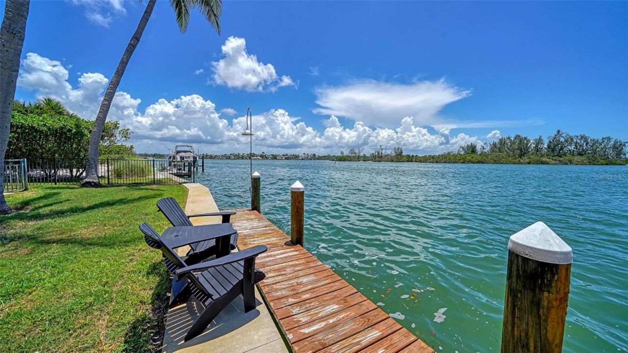 878 Freeling Drive, Sarasota, FL 34242 Photo