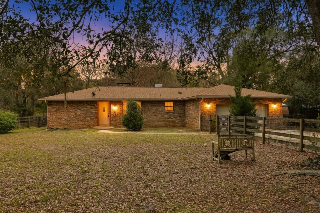 3899 E Riverside Drive, Dunnellon, FL 34434 Photo