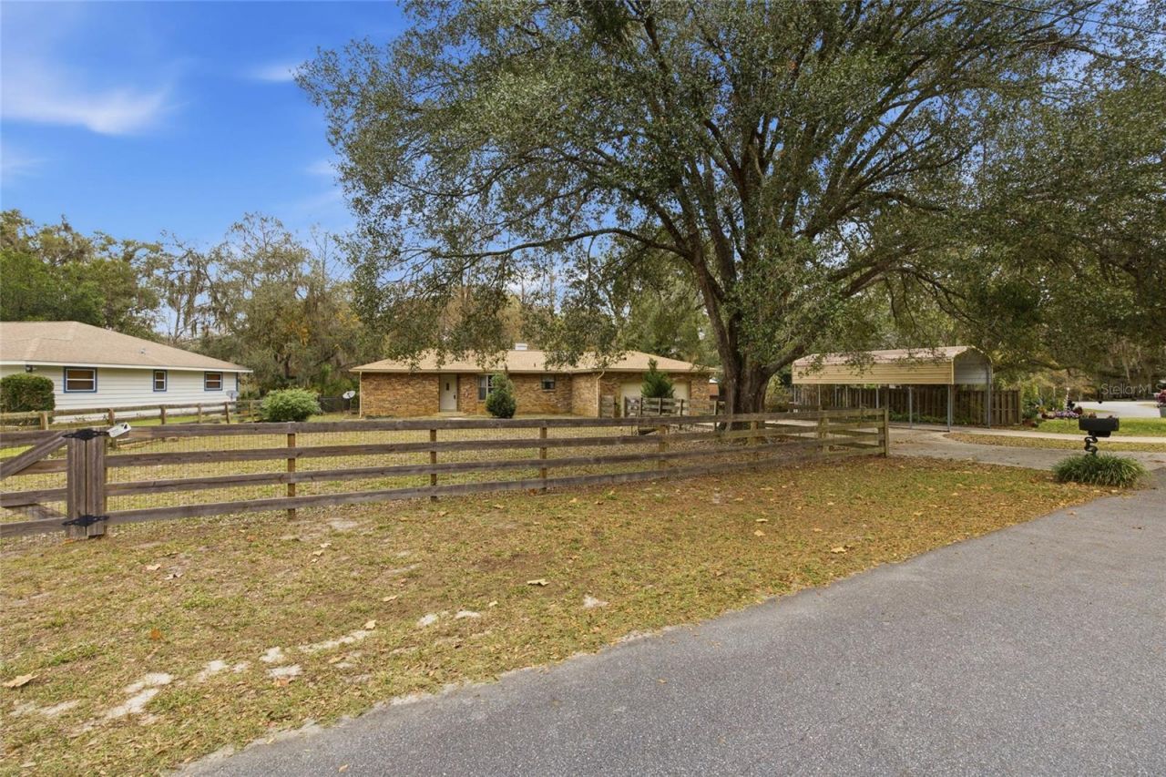 3899 E Riverside Drive, Dunnellon, FL 34434 Photo