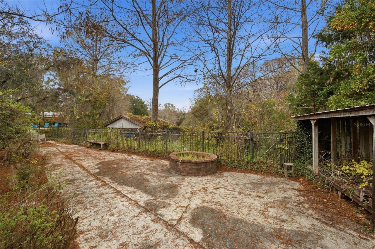 3899 E Riverside Drive, Dunnellon, FL 34434 Photo