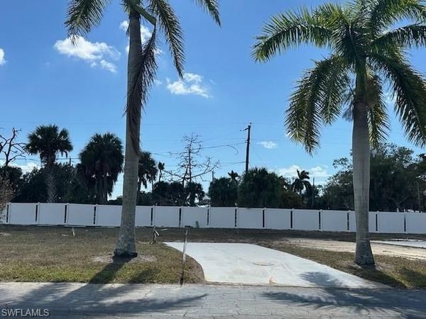 76 Birch BLVD, FORT MYERS, FL 33908