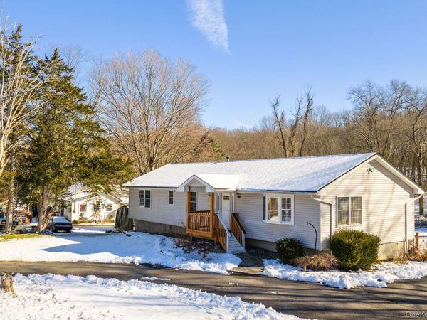 100 Maybrook Road, Campbell Hall, NY 10916