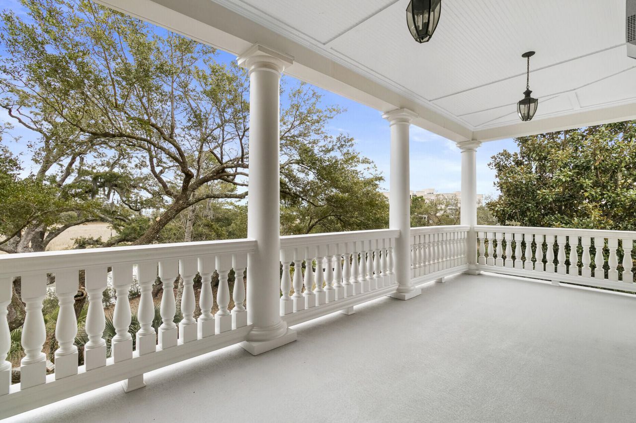 136 Fairbanks Oak Alley Photo 21