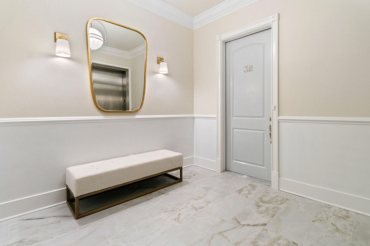 136 Fairbanks Oak Alley Photo 4