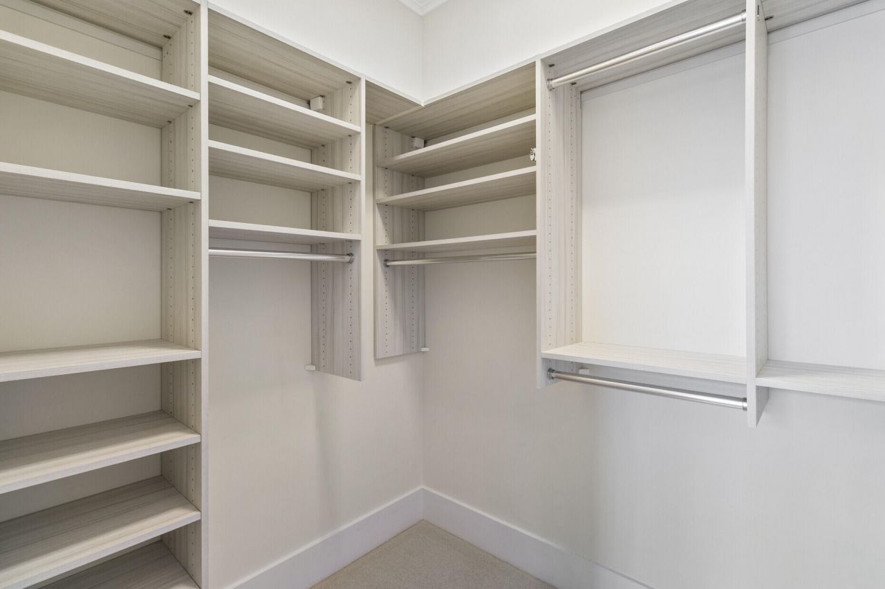 136 Fairbanks Oak Alley Photo 41