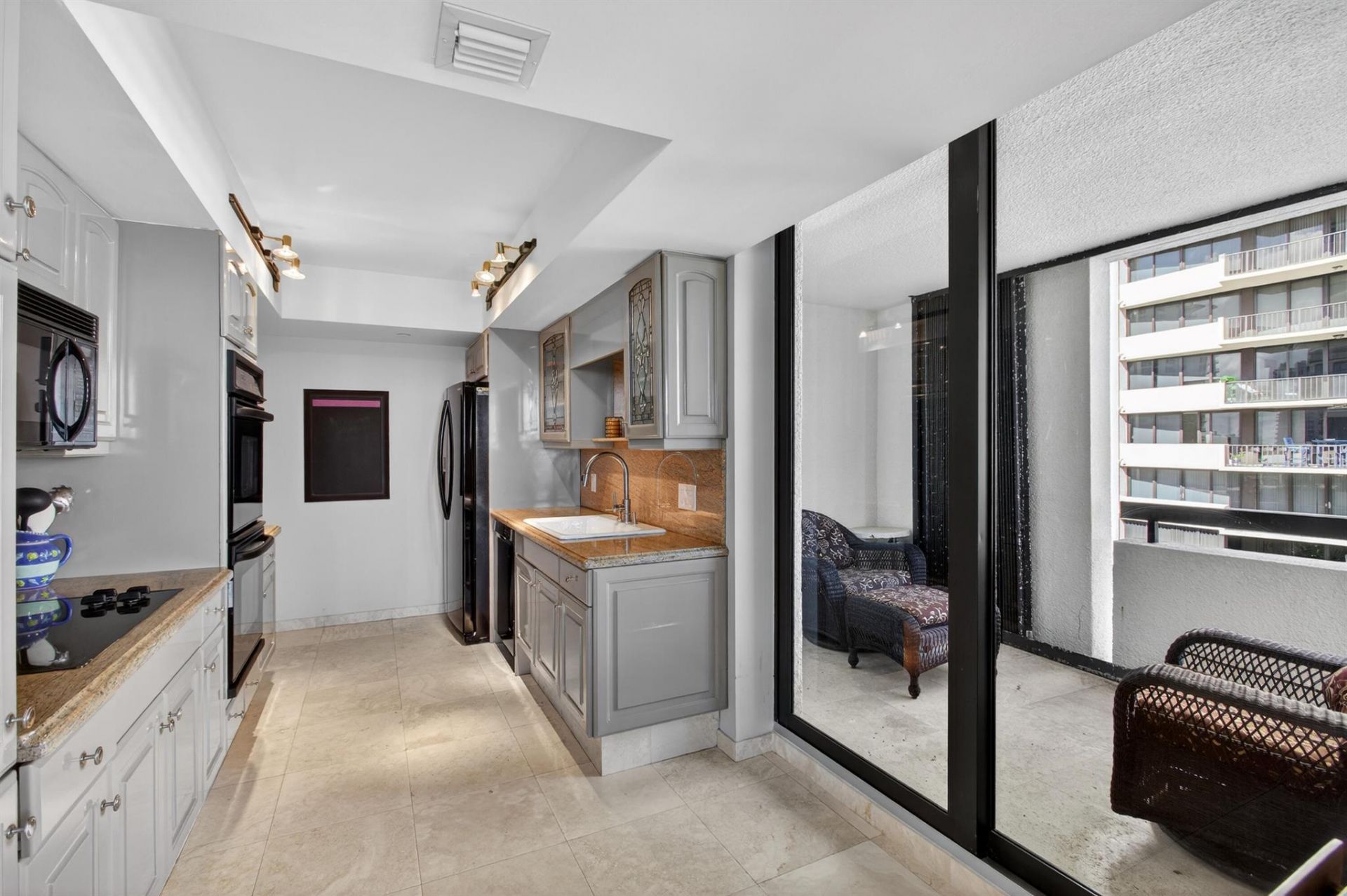 4050 N Ocean Drive, Unit 301, Riviera Beach, FL 33404 Photo