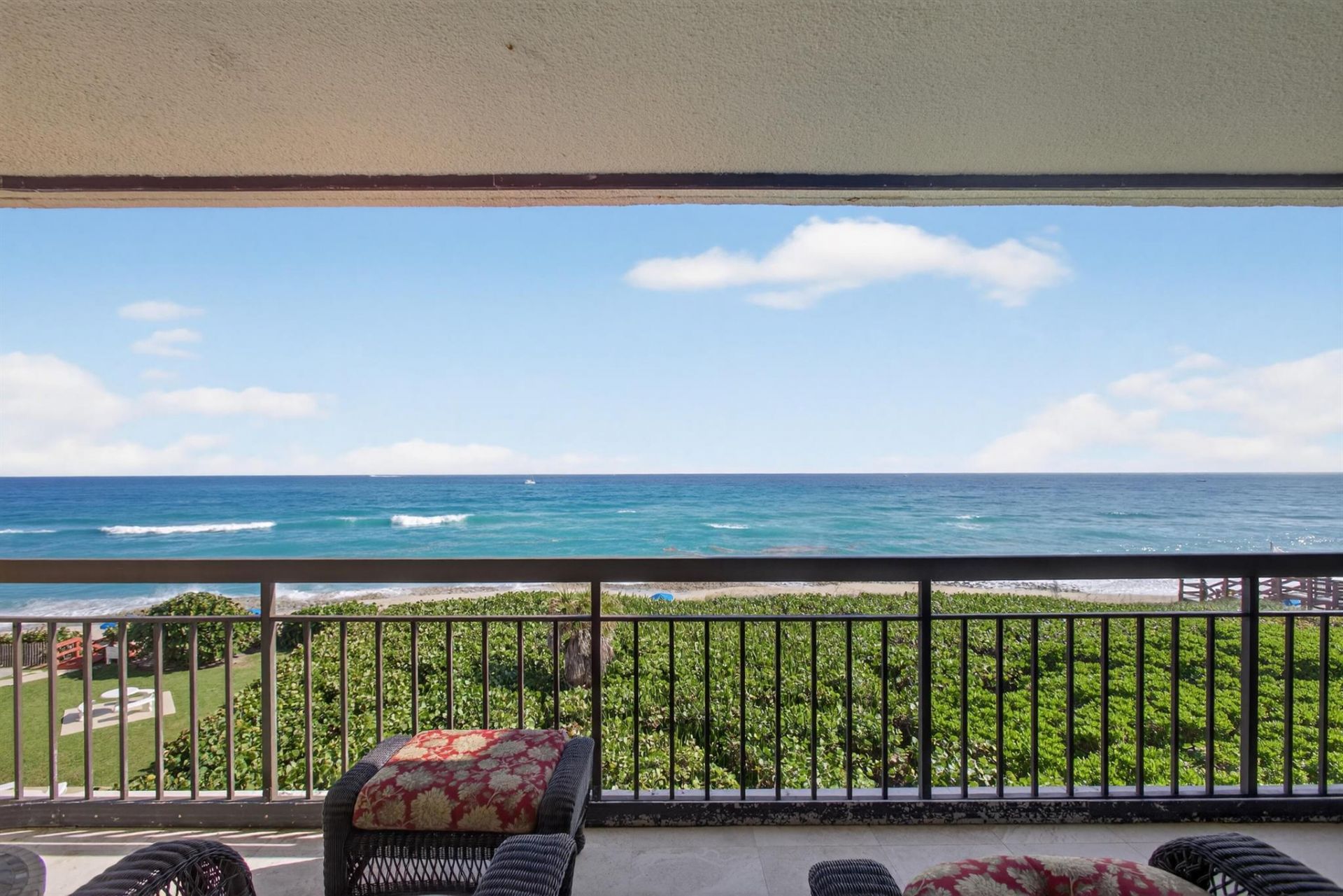 4050 N Ocean Drive, Unit 301, Riviera Beach, FL 33404 Photo