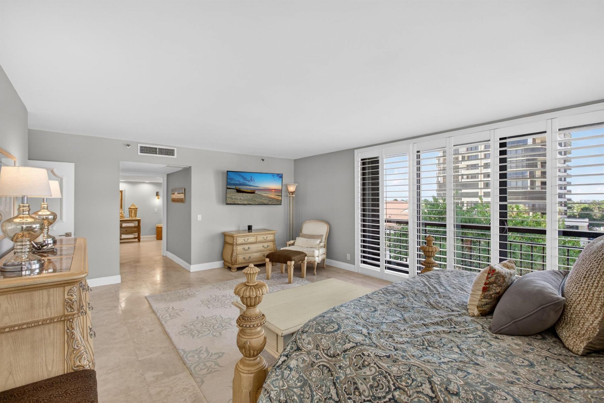 4050 N Ocean Drive, Unit 301, Riviera Beach, FL 33404 Photo
