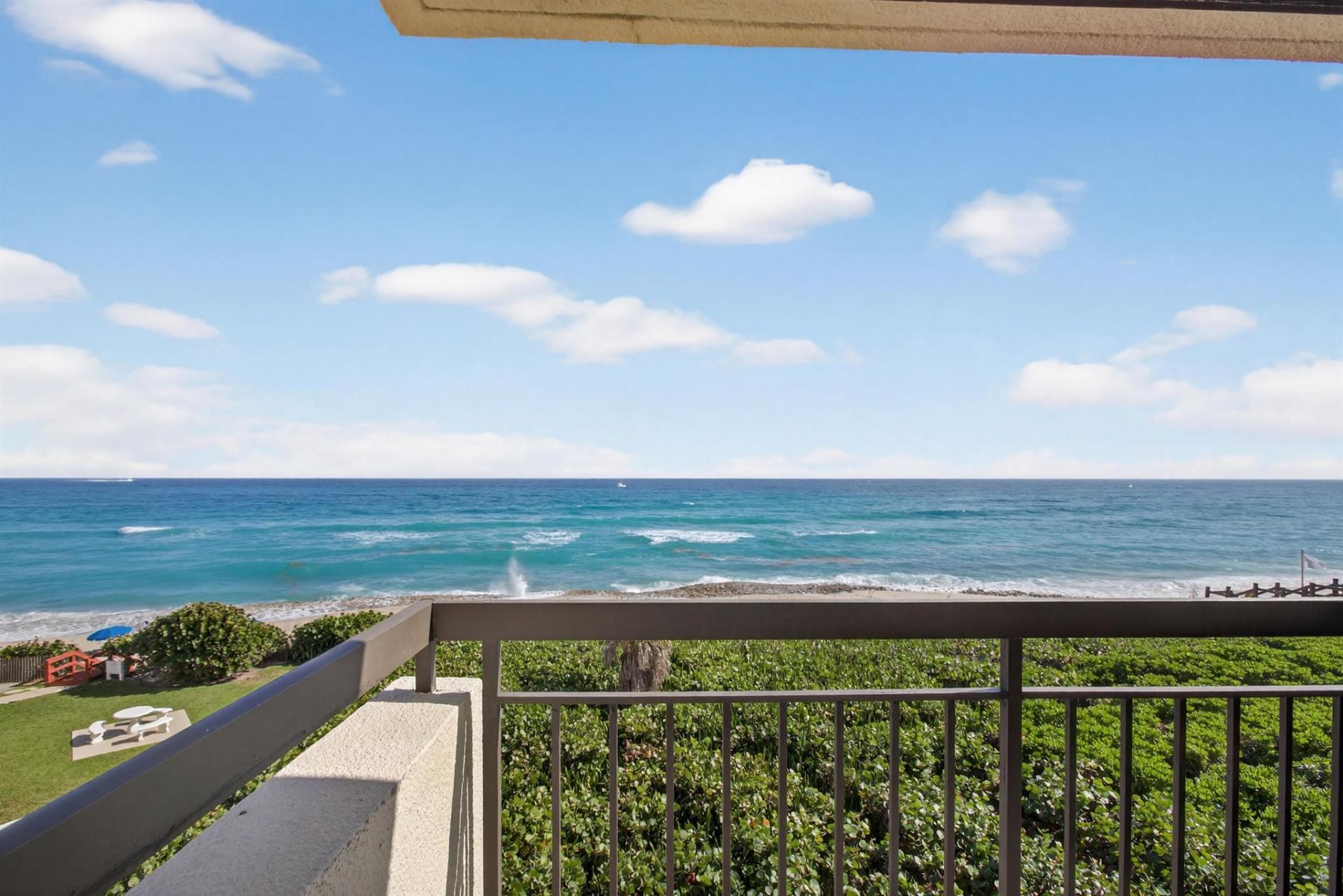 4050 N Ocean Drive, Unit 301, Riviera Beach, FL 33404 Photo