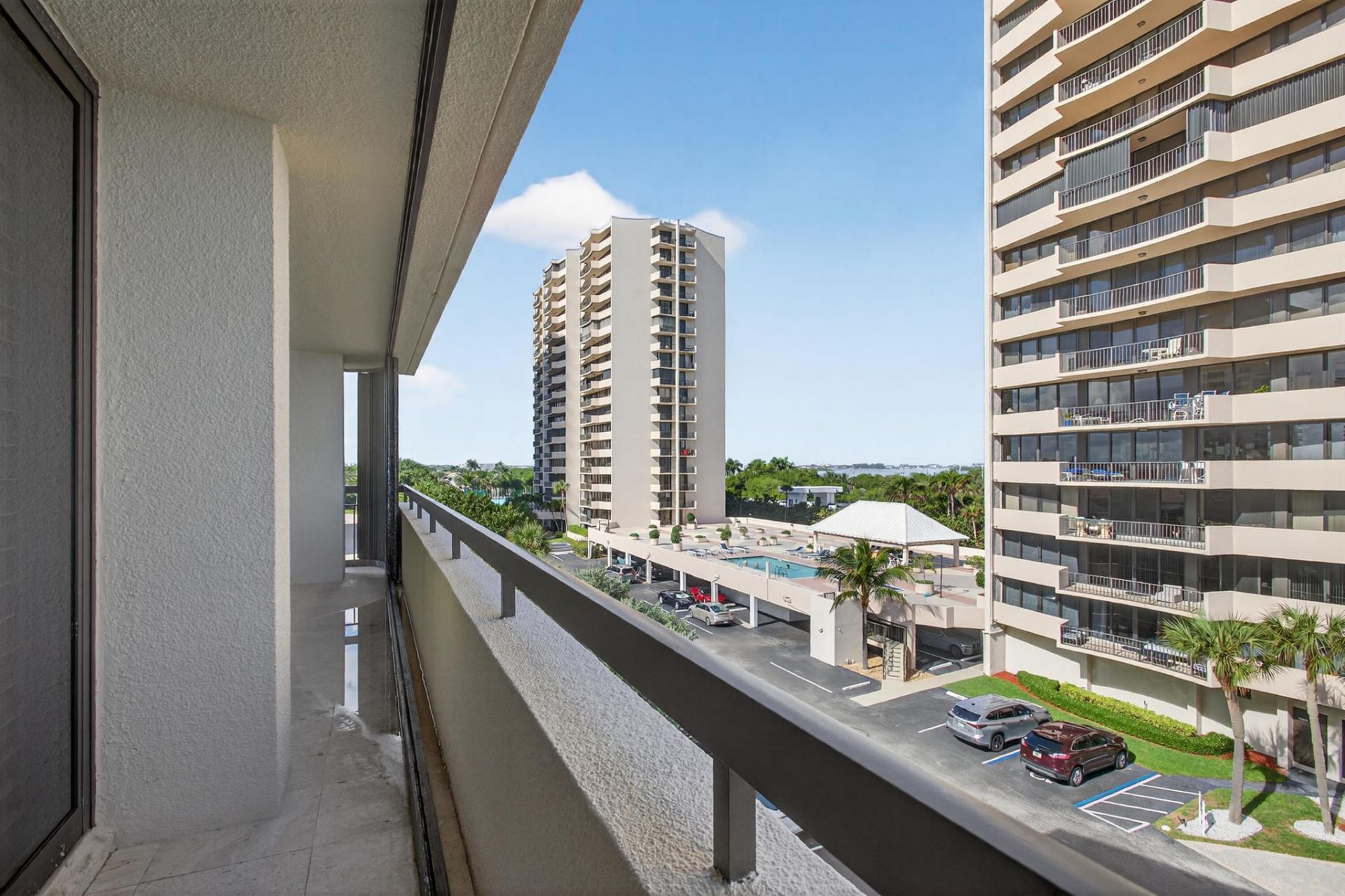 4050 N Ocean Drive, Unit 301, Riviera Beach, FL 33404 Photo