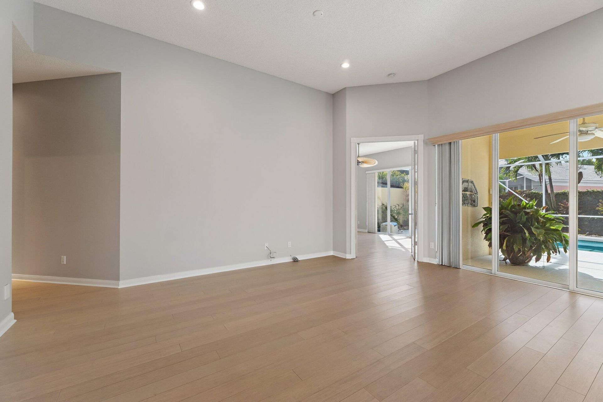 8445 E Garden Oaks Circle, Palm Beach Gardens, FL 33410 Photo