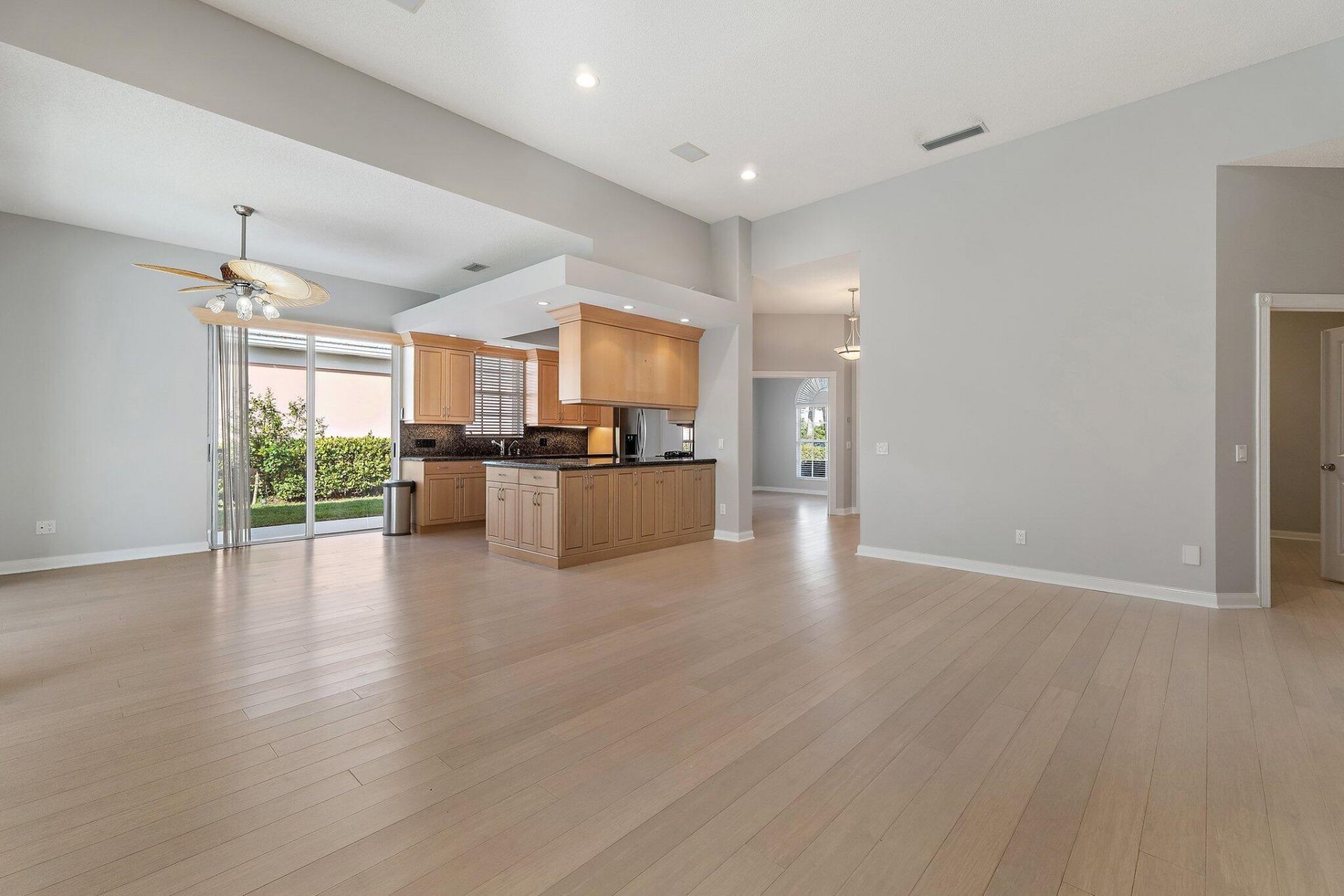 8445 E Garden Oaks Circle, Palm Beach Gardens, FL 33410 Photo