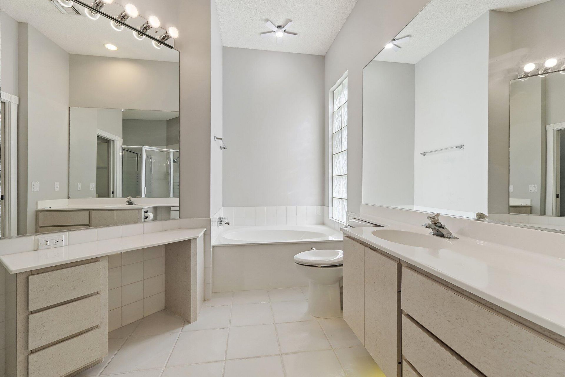 8445 E Garden Oaks Circle, Palm Beach Gardens, FL 33410 Photo