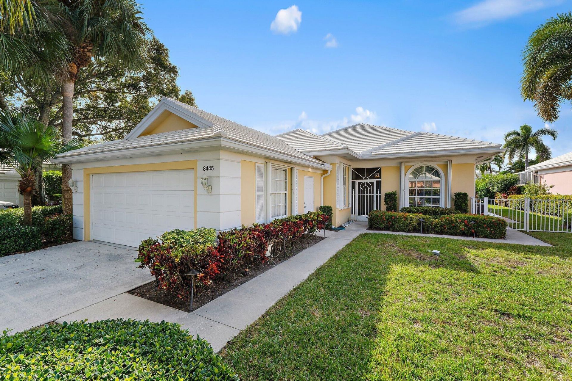 8445 E Garden Oaks Circle, Palm Beach Gardens, FL 33410 Photo