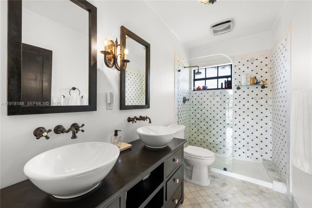 1650 SW 16th St, Miami, FL 33145 Photo