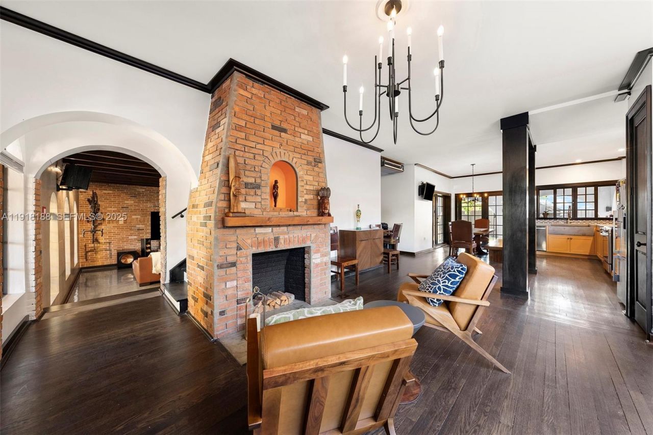 1650 SW 16th St, Miami, FL 33145 Photo