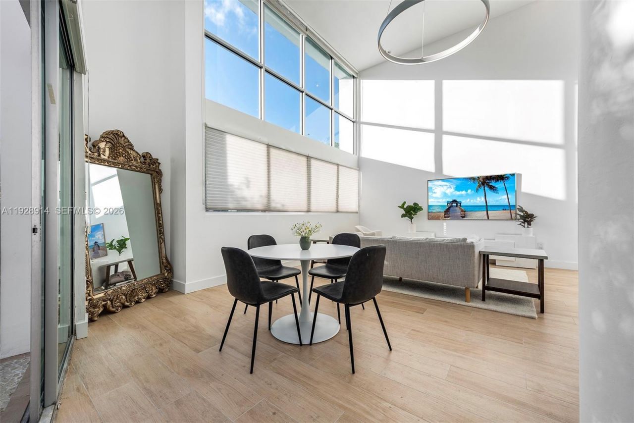 221 Jefferson Ave, Unit 2, Miami Beach, FL 33139 Photo