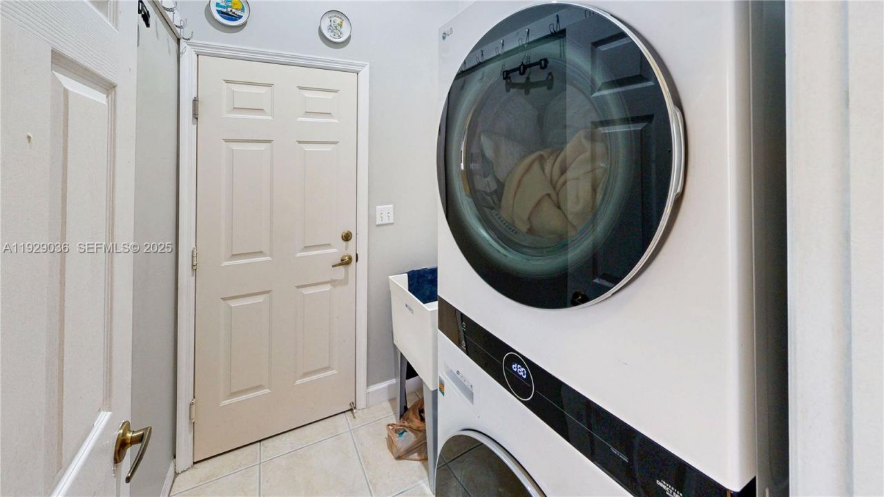 2835 Fairways Dr, Homestead, FL 33035 Photo