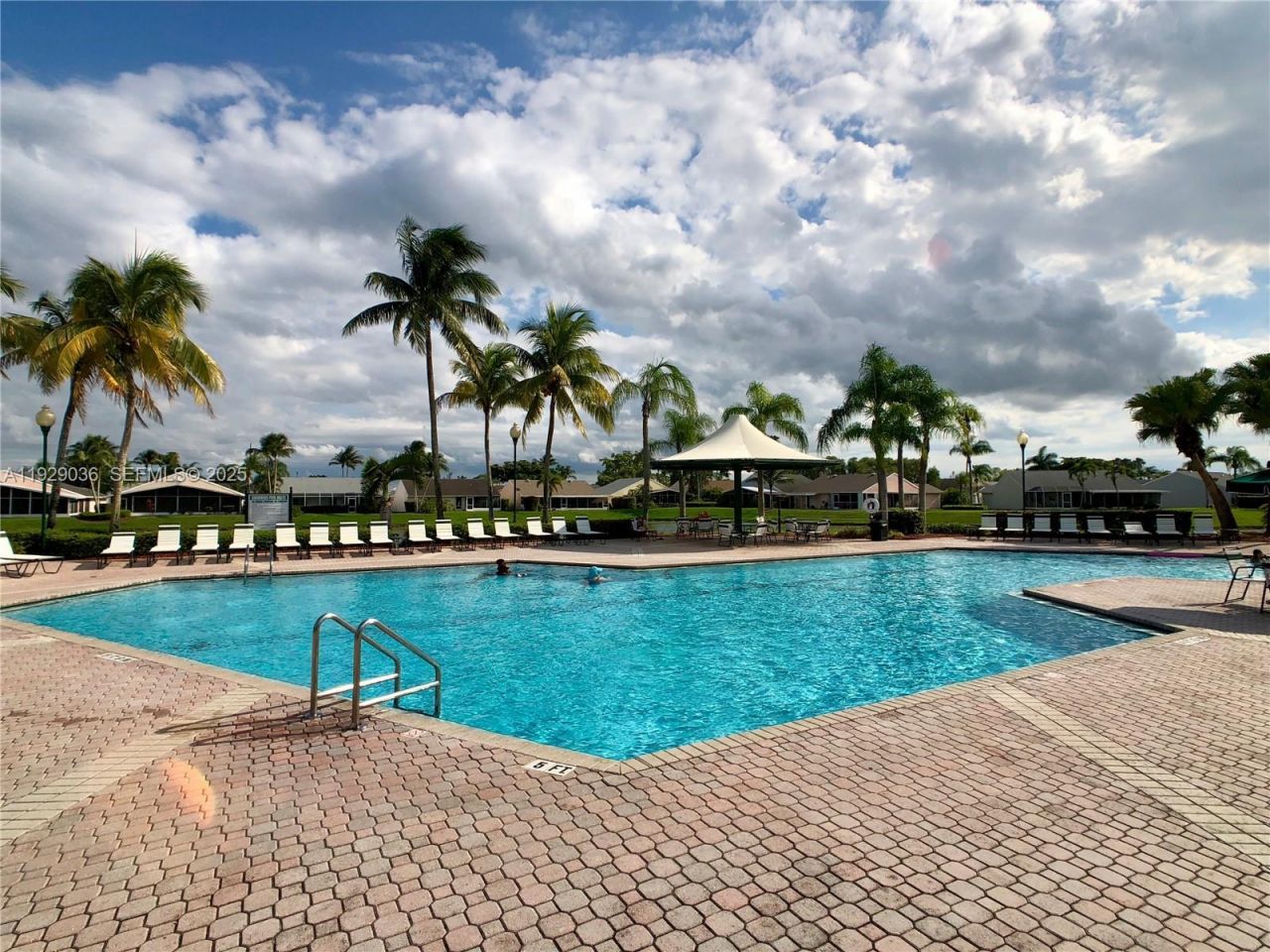 2835 Fairways Dr, Homestead, FL 33035 Photo