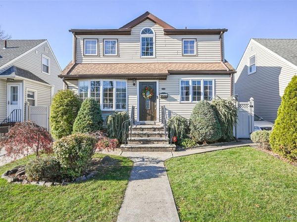 4940 169th Street, Flushing, NY 11365