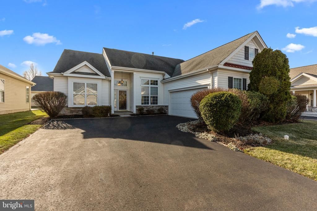 920 Nathaniel Trail, Warwick, PA 18974 Main Photo