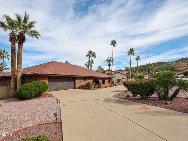 1322 W ASTER Drive, Phoenix, AZ 85029