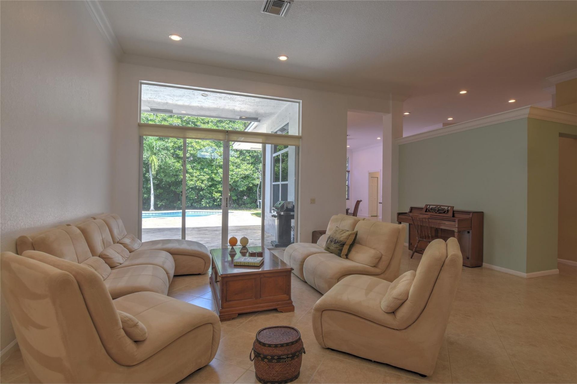 1125 E Waterside Circle, Weston, FL 33327 Photo