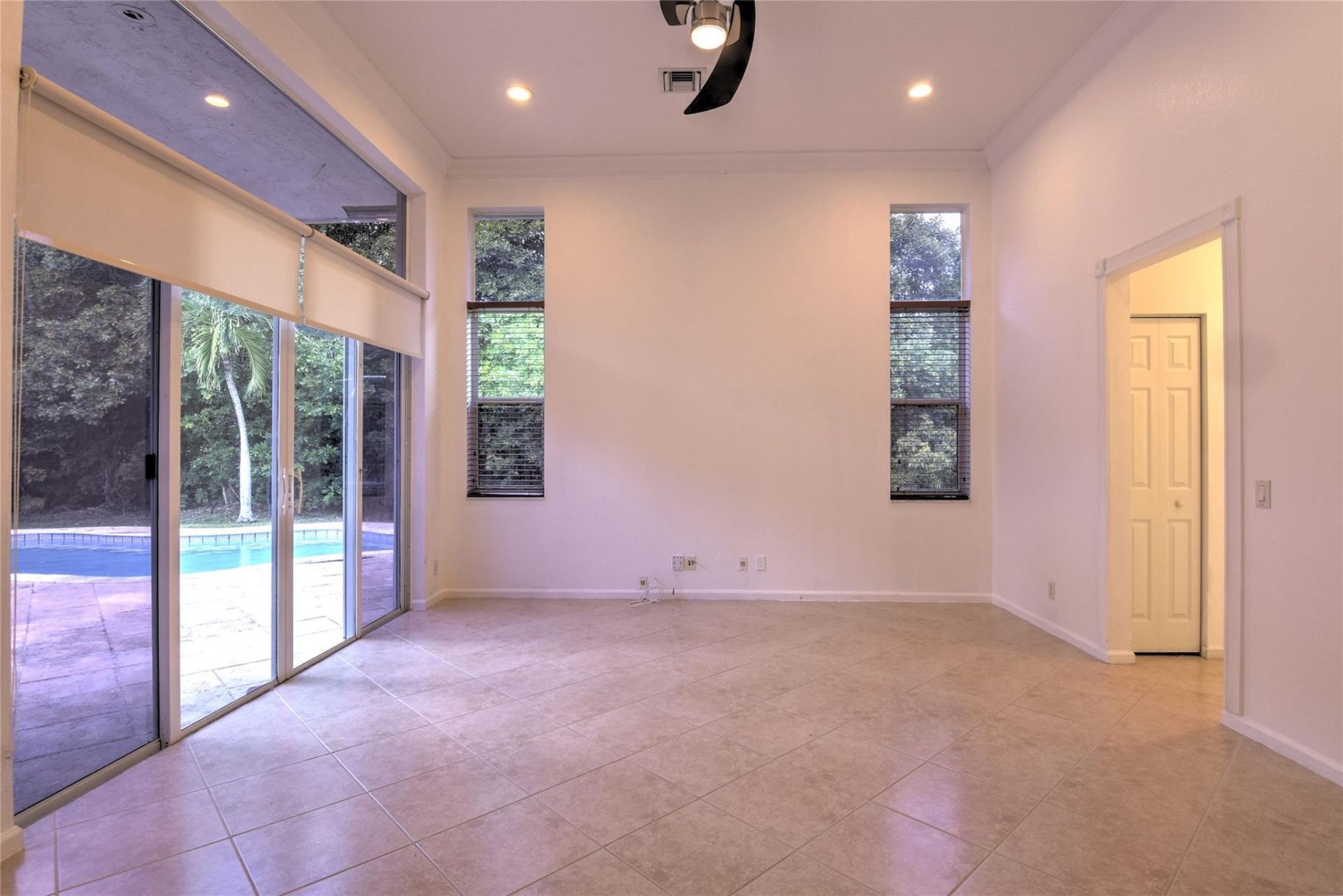 1125 E Waterside Circle, Weston, FL 33327 Photo