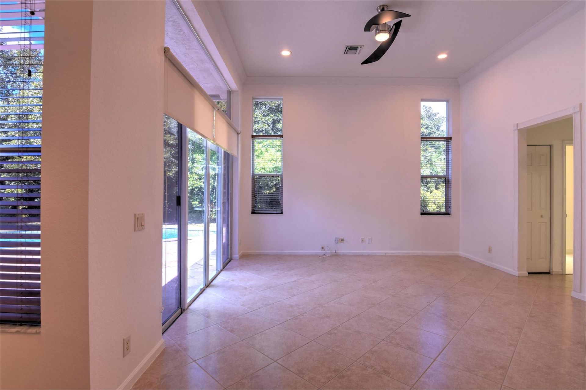 1125 E Waterside Circle, Weston, FL 33327 Photo