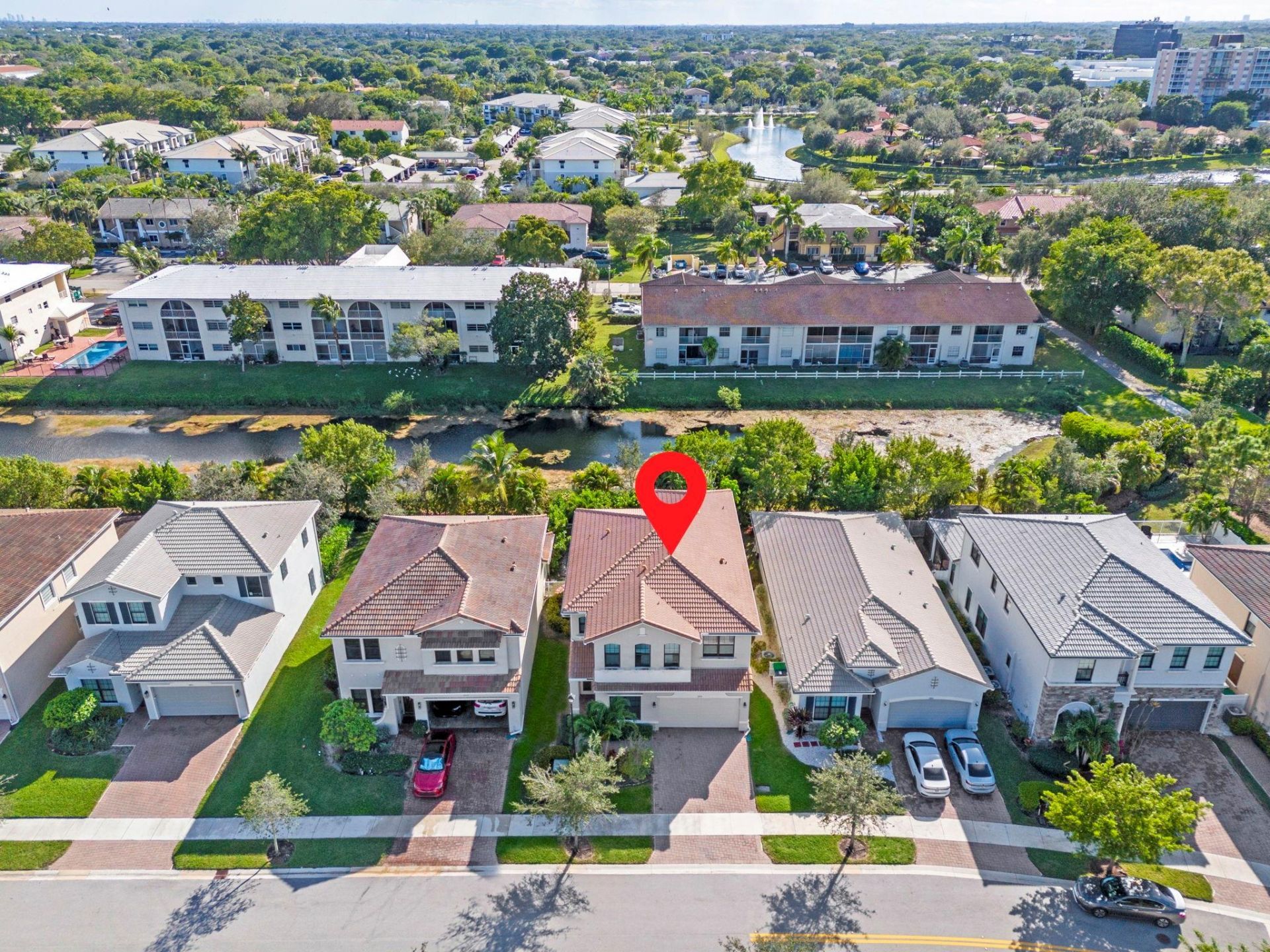 8870 NW 37th Dr, Coral Springs, FL 33065 Photo