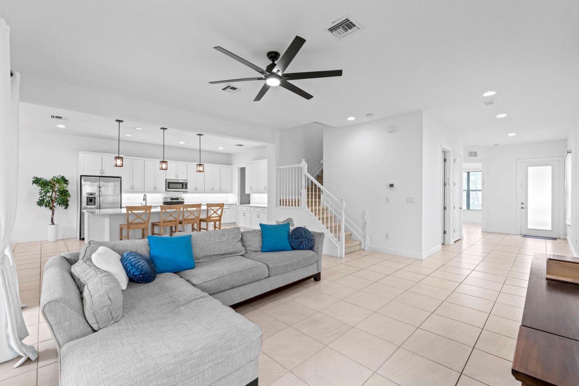 8870 NW 37th Dr, Coral Springs, FL 33065 Photo