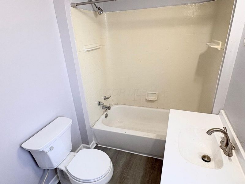 356 E 20th Avenue , Columbus, OH 43201 Photo 11