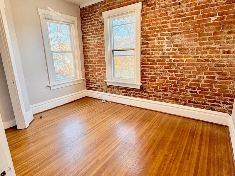 356 E 20th Avenue , Columbus, OH 43201 Photo 6