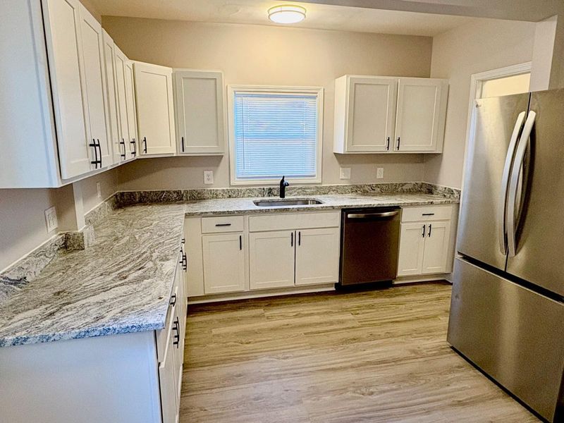 356 E 20th Avenue , Columbus, OH 43201 Photo 8