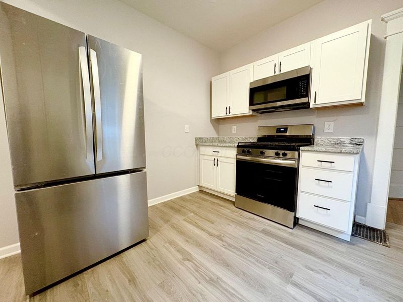 356 E 20th Avenue , Columbus, OH 43201 Photo 9