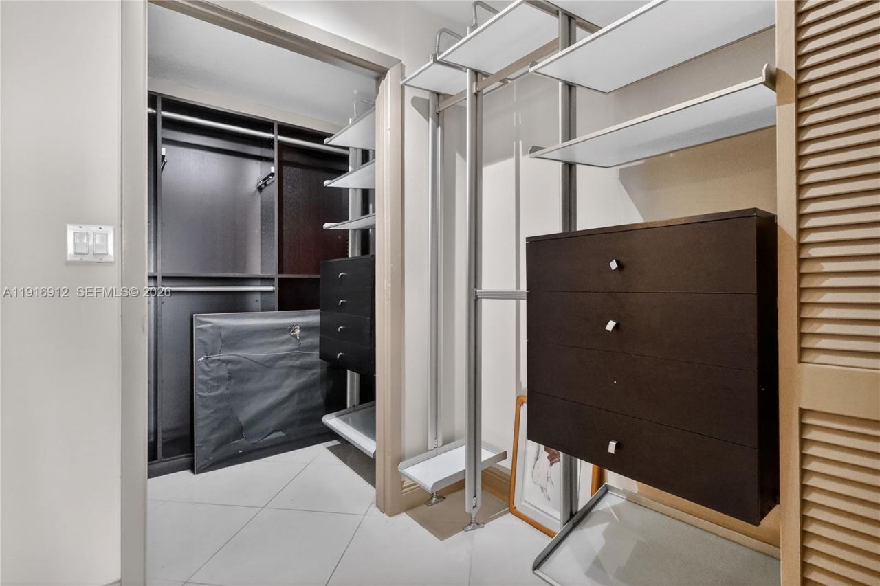 4000 Towerside Ter, Unit 1612, Miami, FL 33138 Photo