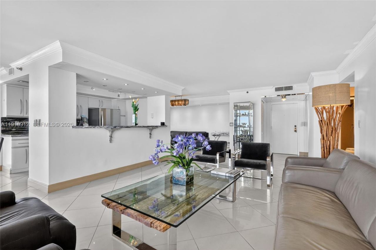 4000 Towerside Ter, Unit 1612, Miami, FL 33138 Photo
