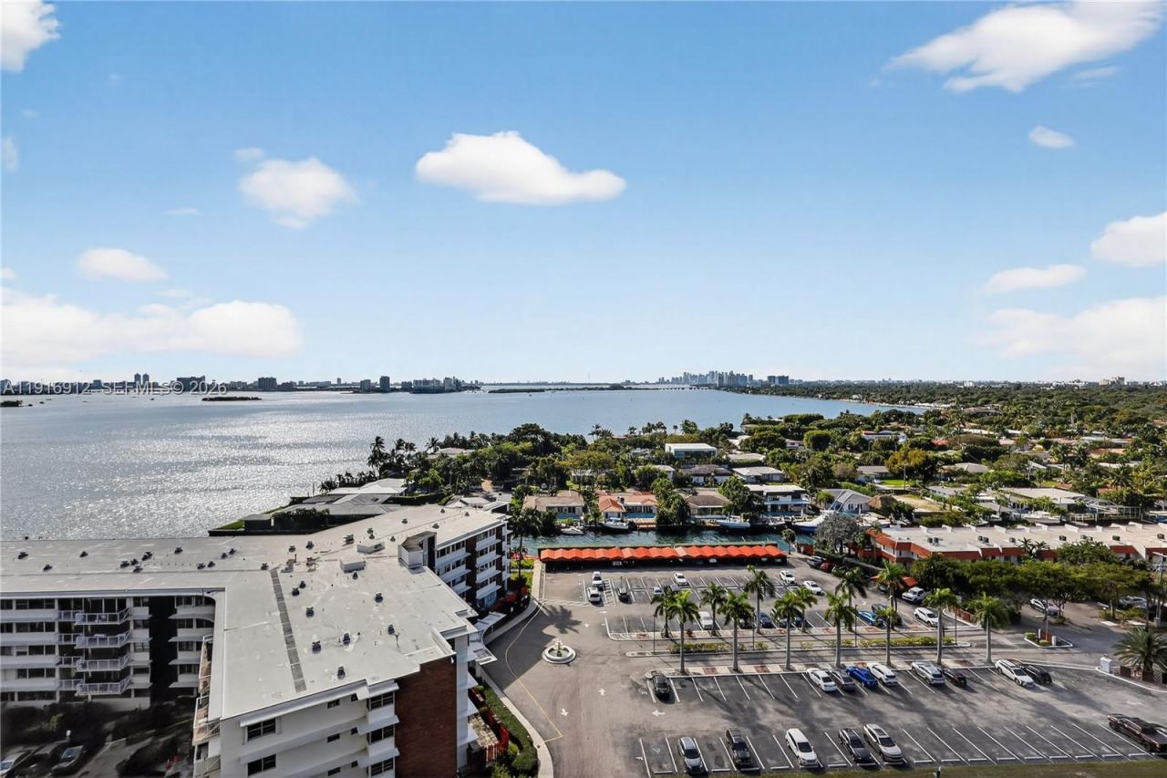 4000 Towerside Ter, Unit 1612, Miami, FL 33138 Photo