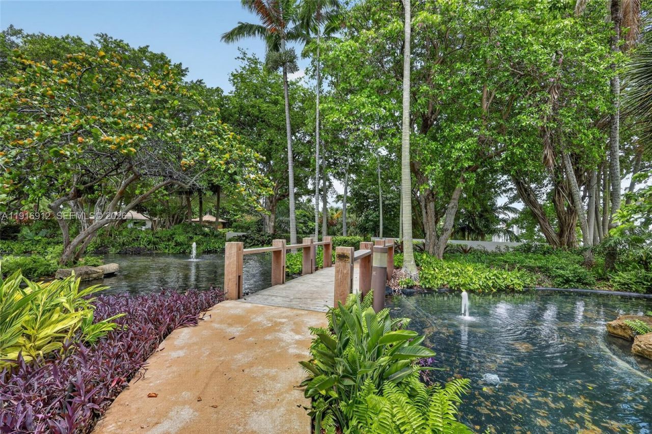 4000 Towerside Ter, Unit 1612, Miami, FL 33138 Photo