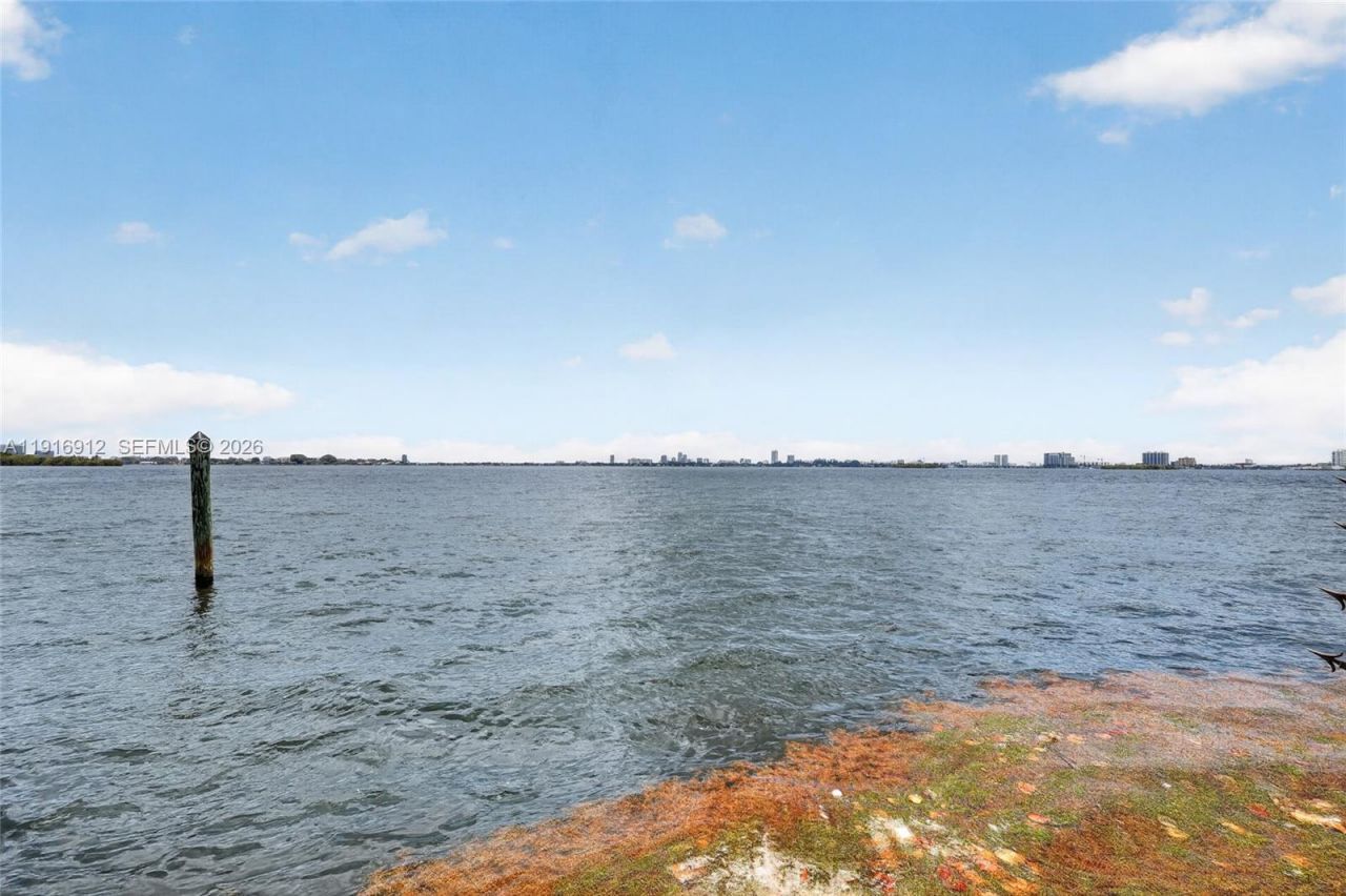4000 Towerside Ter, Unit 1612, Miami, FL 33138 Photo