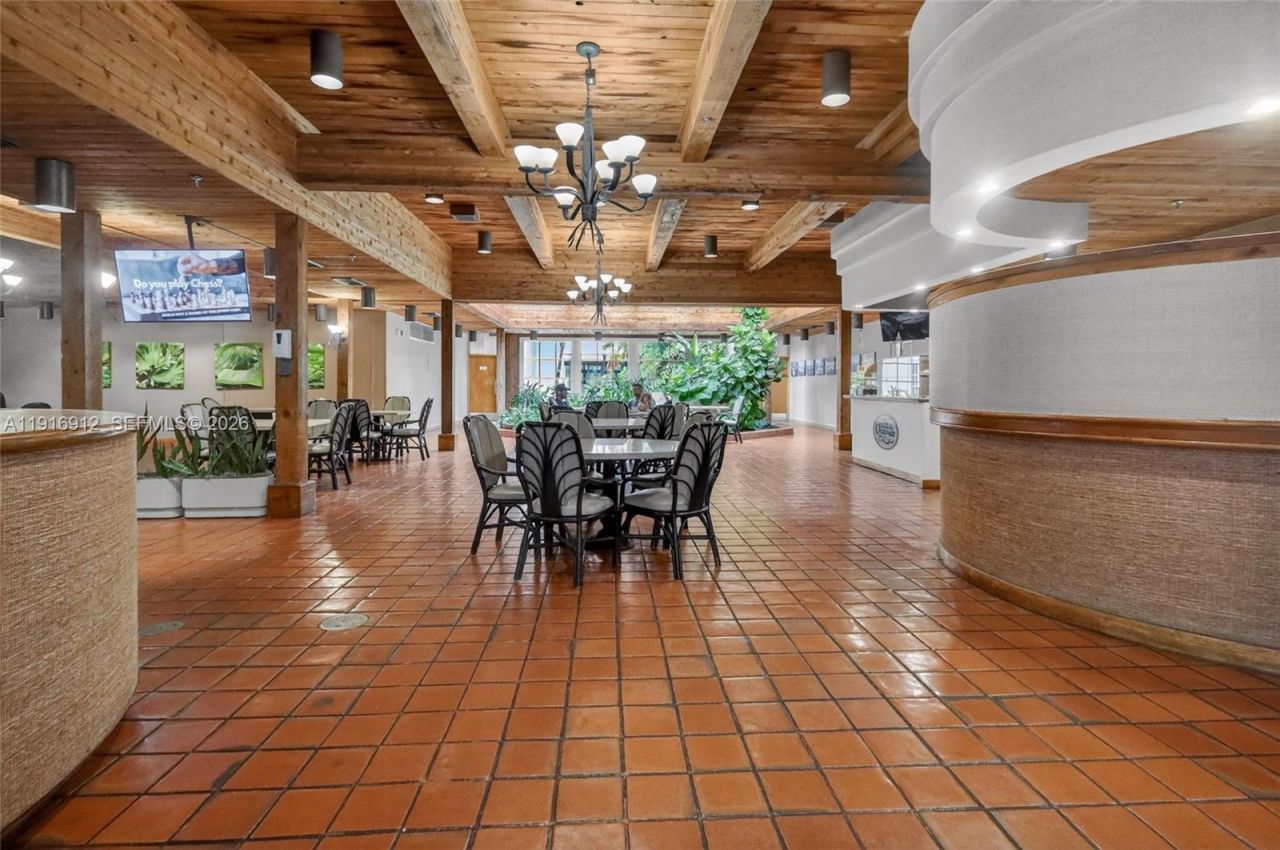 4000 Towerside Ter, Unit 1612, Miami, FL 33138 Photo