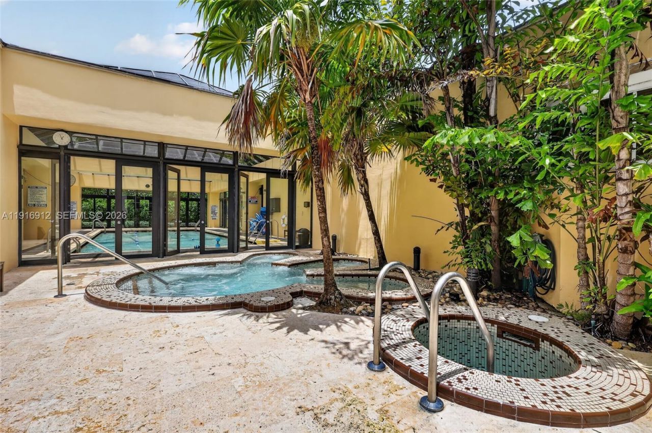 4000 Towerside Ter, Unit 1612, Miami, FL 33138 Photo