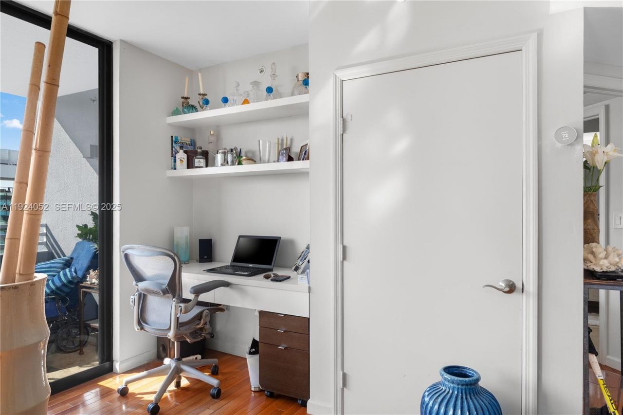 1330 West Ave, Unit 1712, Miami Beach, FL 33139 Photo