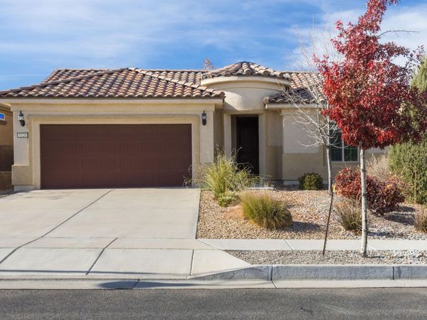 9320 Bear Lake Way NW, Albuquerque, NM 87120