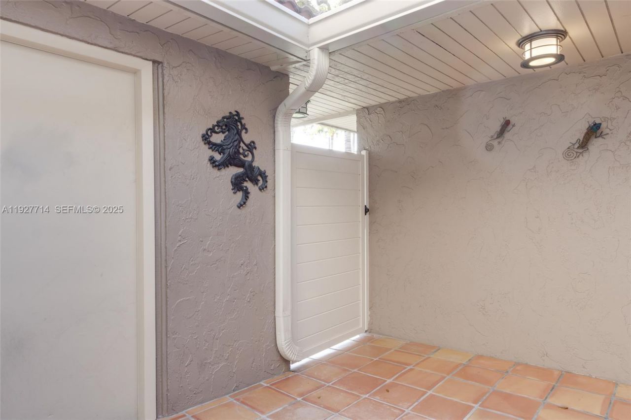 500 Bonnie Brae Way, Unit 17, Hollywood, FL 33021 Photo