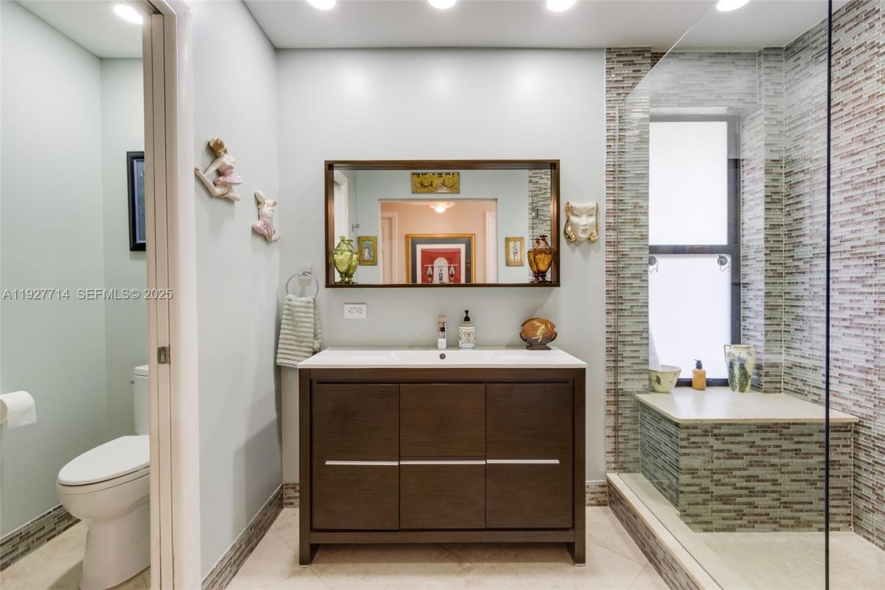 500 Bonnie Brae Way, Unit 17, Hollywood, FL 33021 Photo