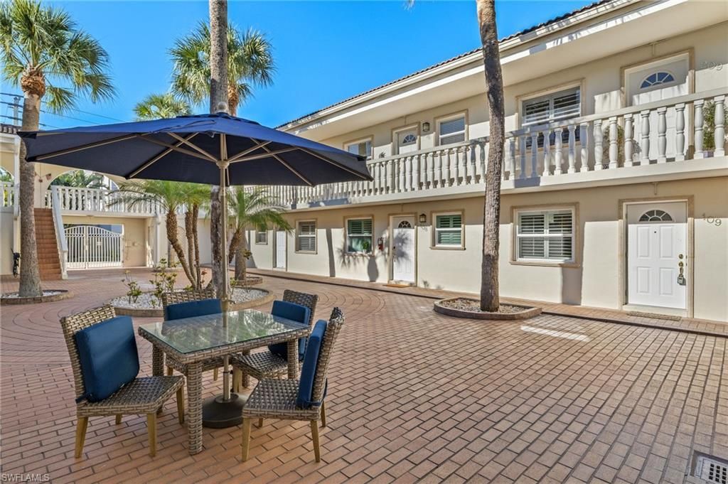 980 7th Ave S, Unit 109, Naples, FL 34102 Photo