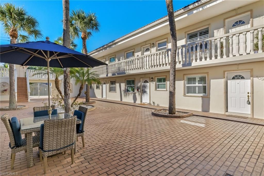 980 7th Ave S, Unit 109, Naples, FL 34102 Photo